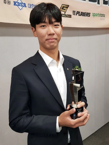 황준서 프로필 나이 고향 학력 연봉 계약금 인스타그램