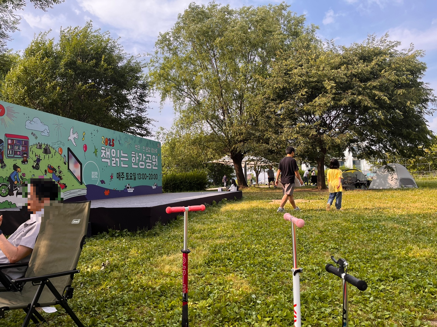 매주-토요일-1시부터-8시까지-빈백에-앉아-책을-읽으며-쉴-수-있어요