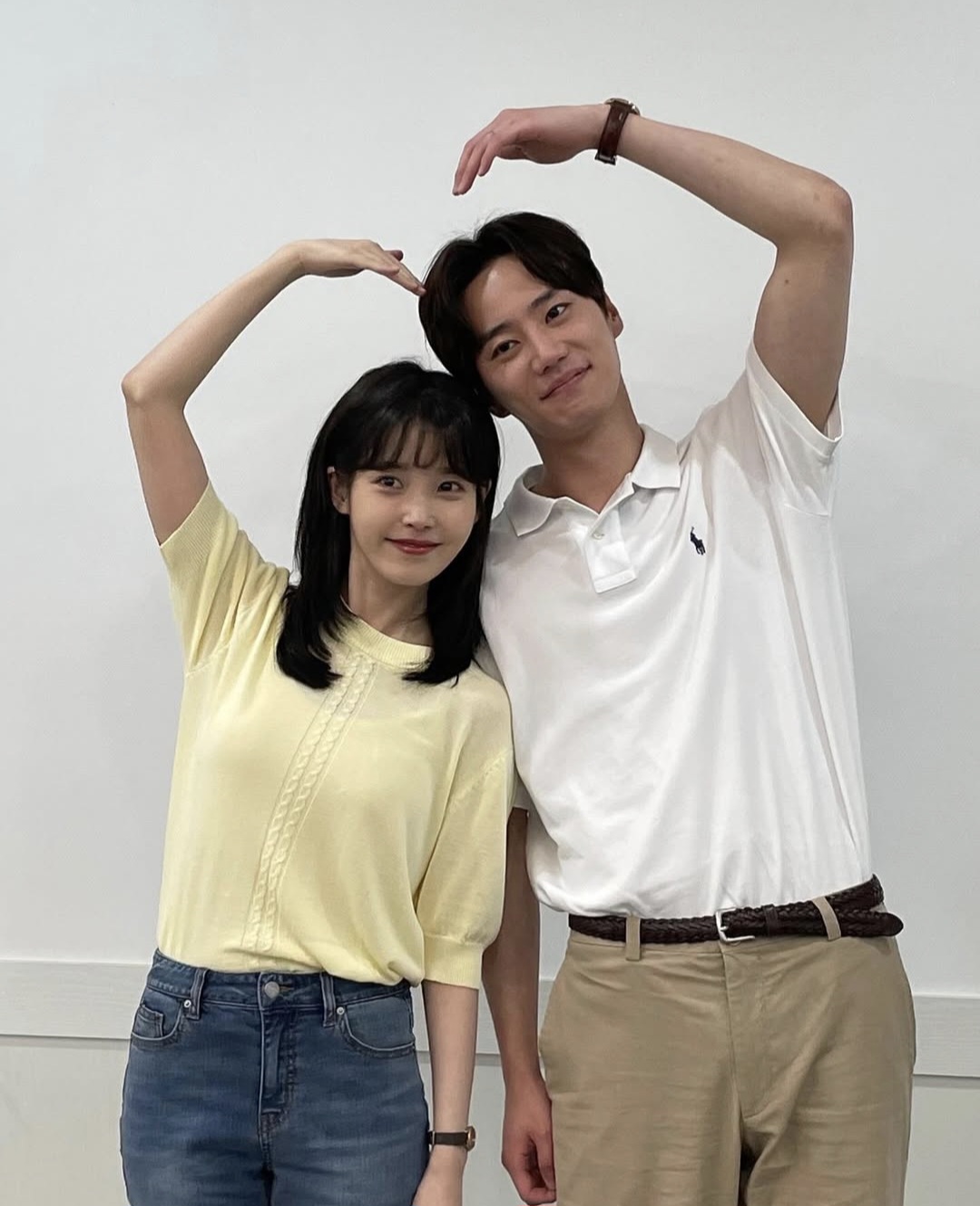 양금명, 박영범이 하트를 하고 찍은 사진