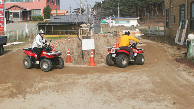 제부랜드 놀이기구