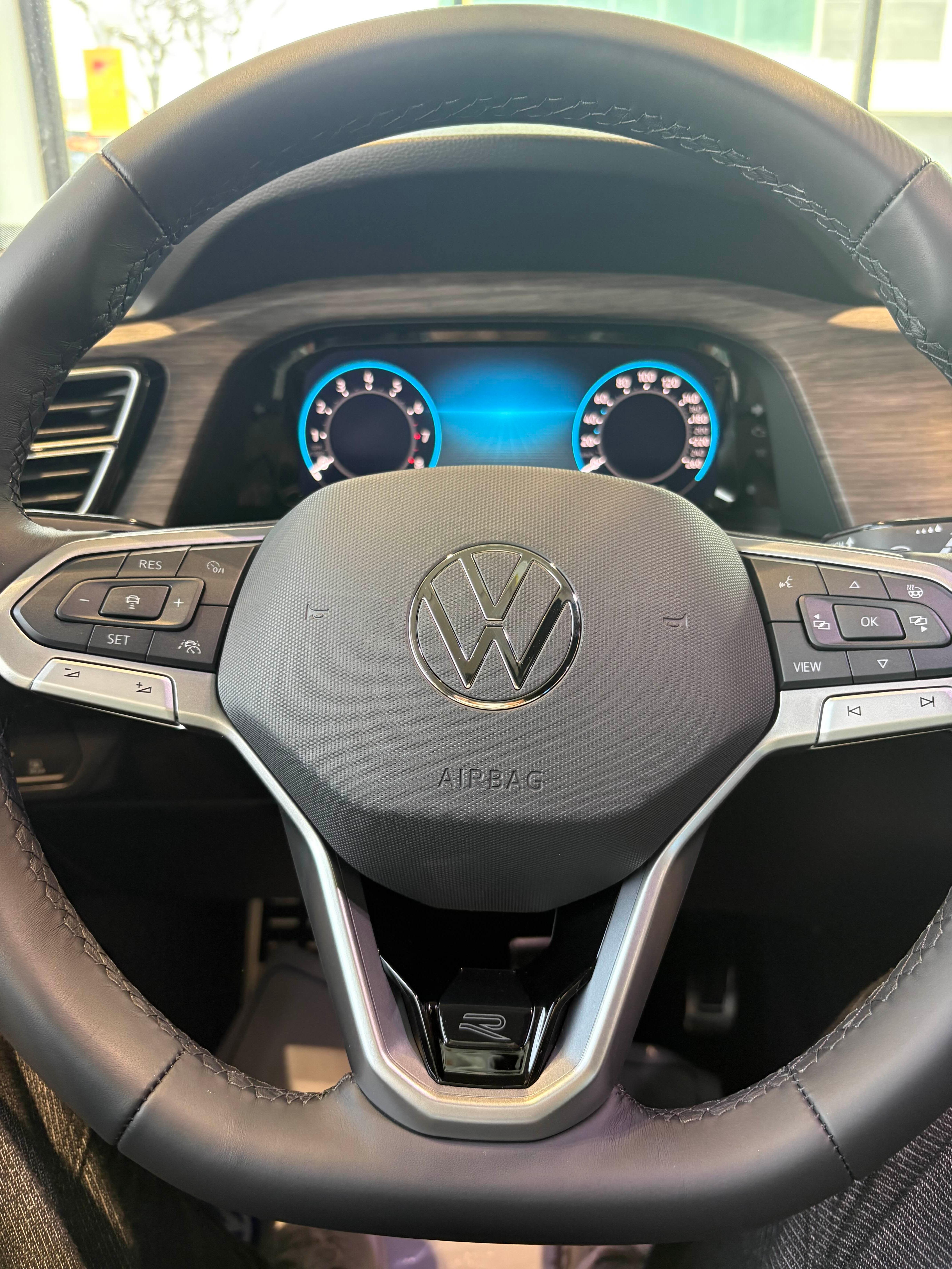 폭스바겐 아틀라스 실물 후기|티구안 오너가 본 대형 SUV 장단점과 차박 활용성