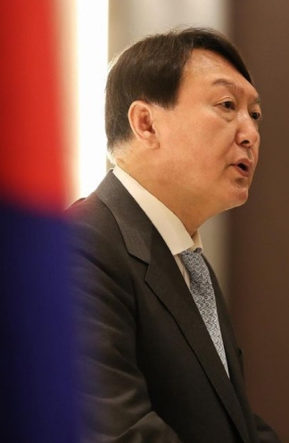 윤석열 정장