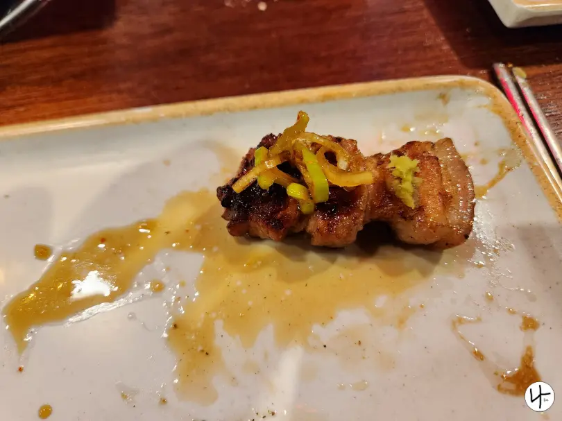 간장에-담군-고기와-와사비