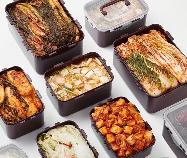 김장김치 보관용기에 담다