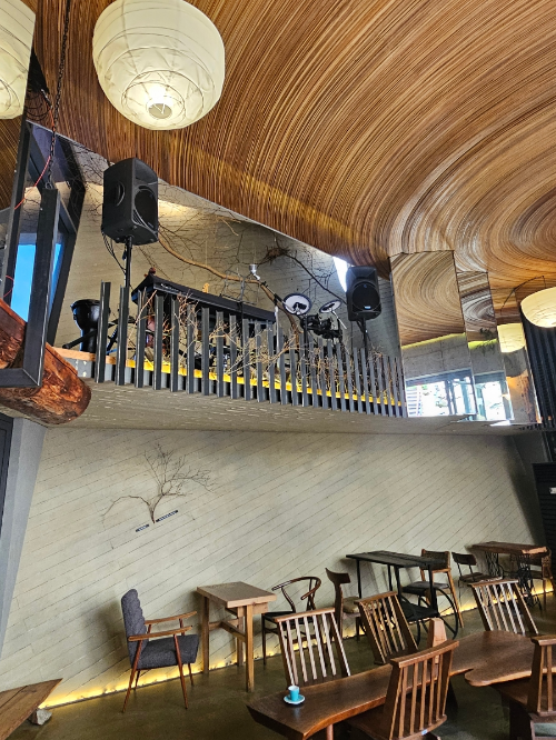 더피아노 카페 내부 사진