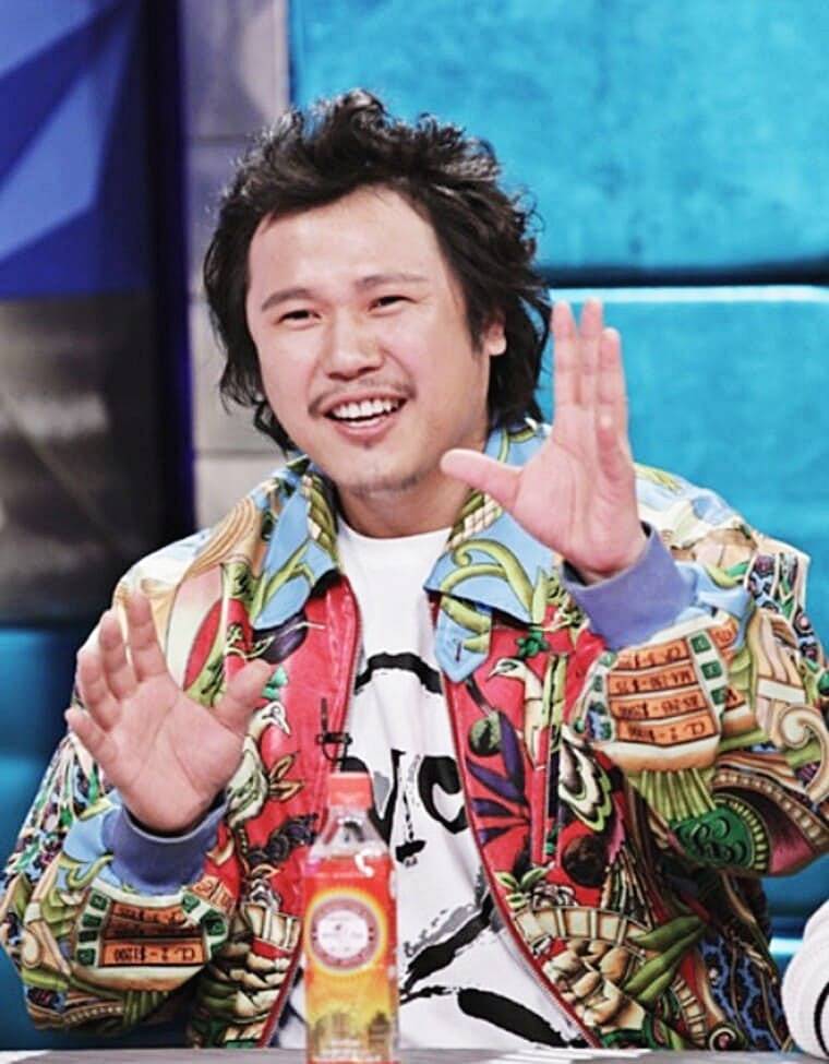 가수-육중완