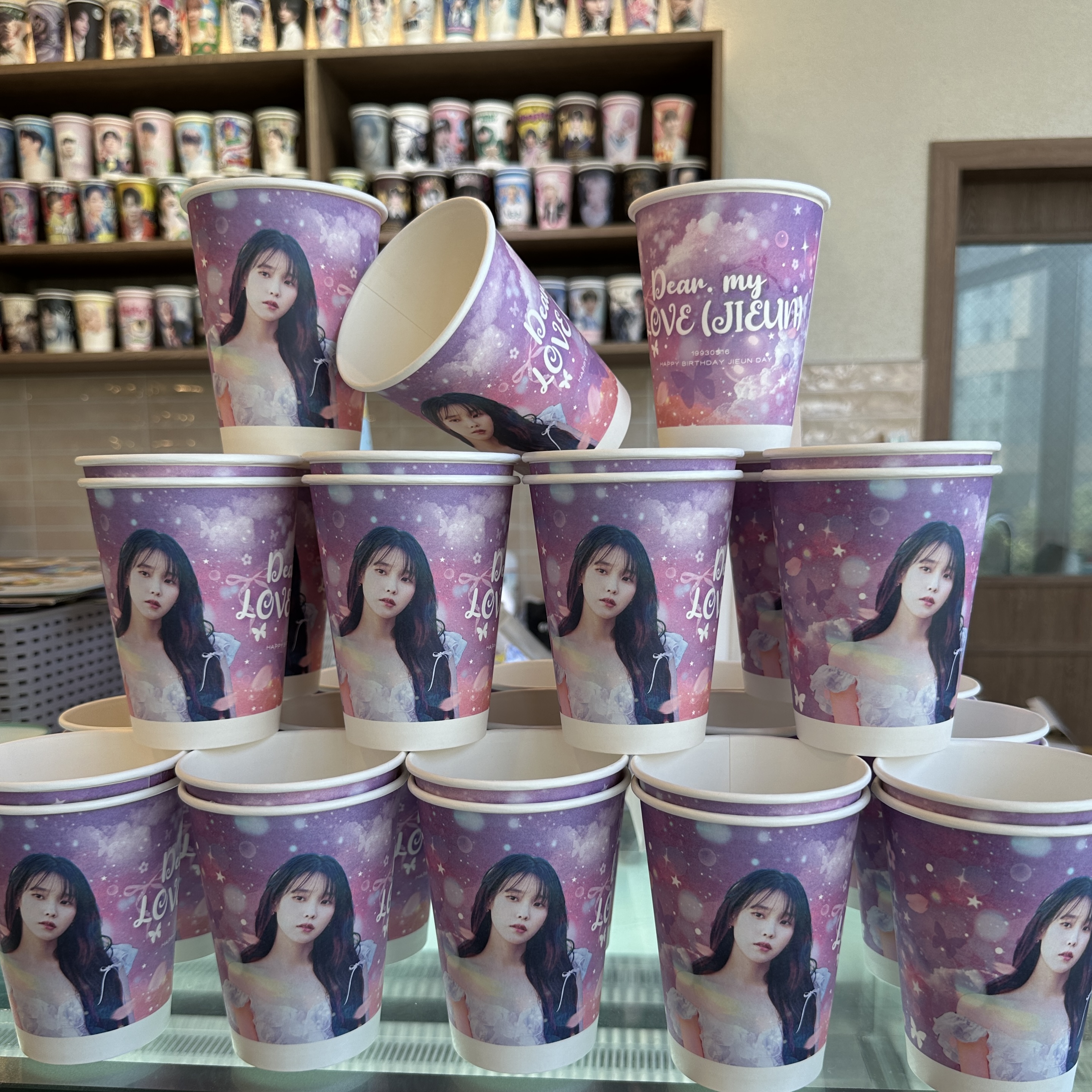 아이유_생일카페_바닐라808