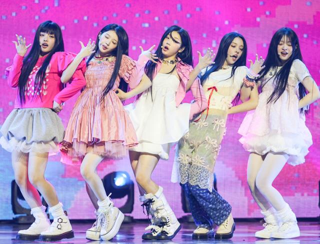 아일릿 뉴진스 무시해