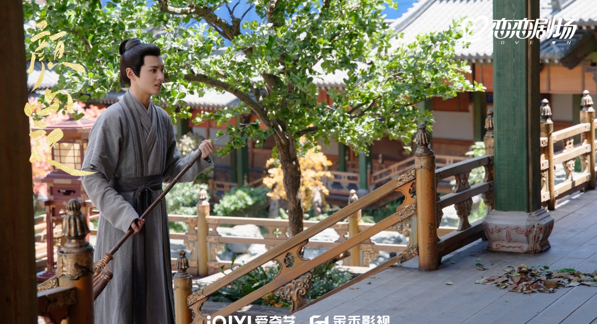 안심기-유약건-빗자루든 모습