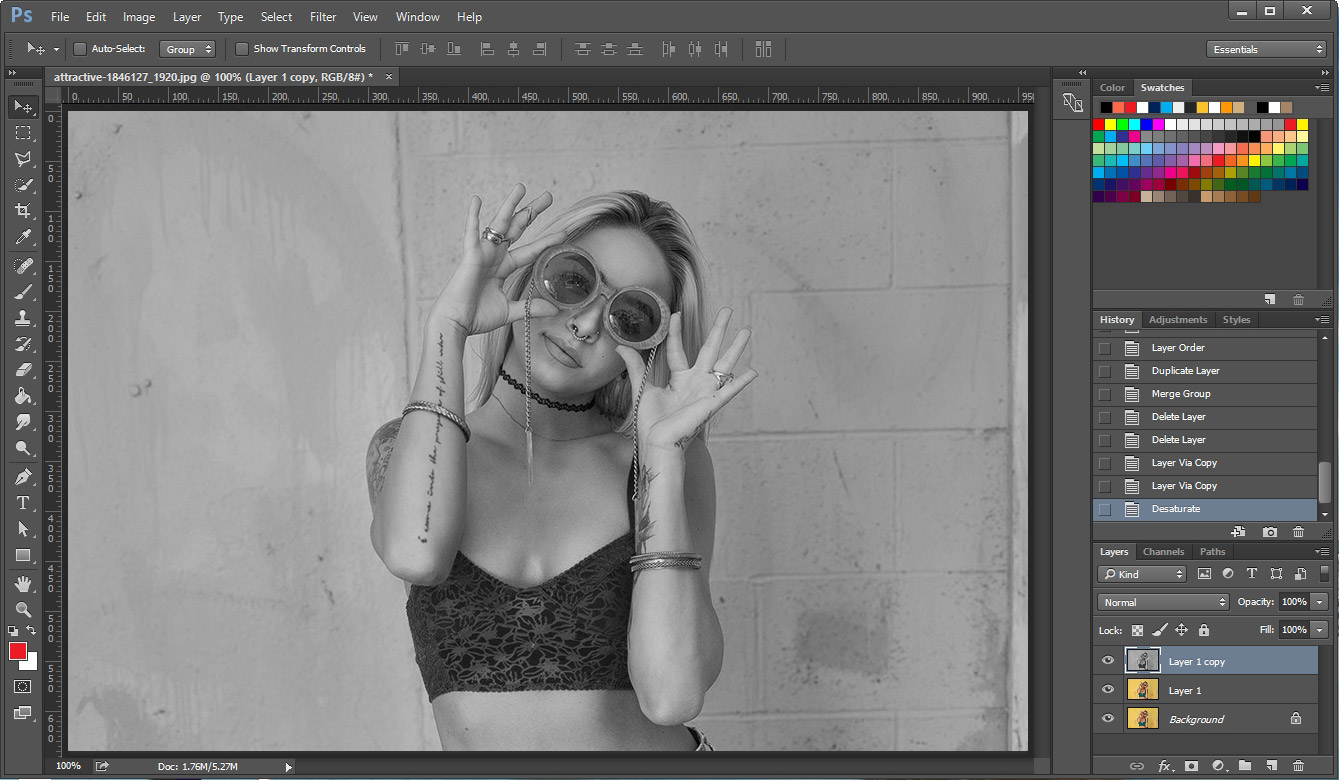 photoshop glitch effect