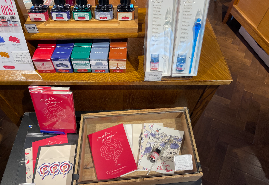 도쿄역 킷테 마루노우치 타워 실내매장