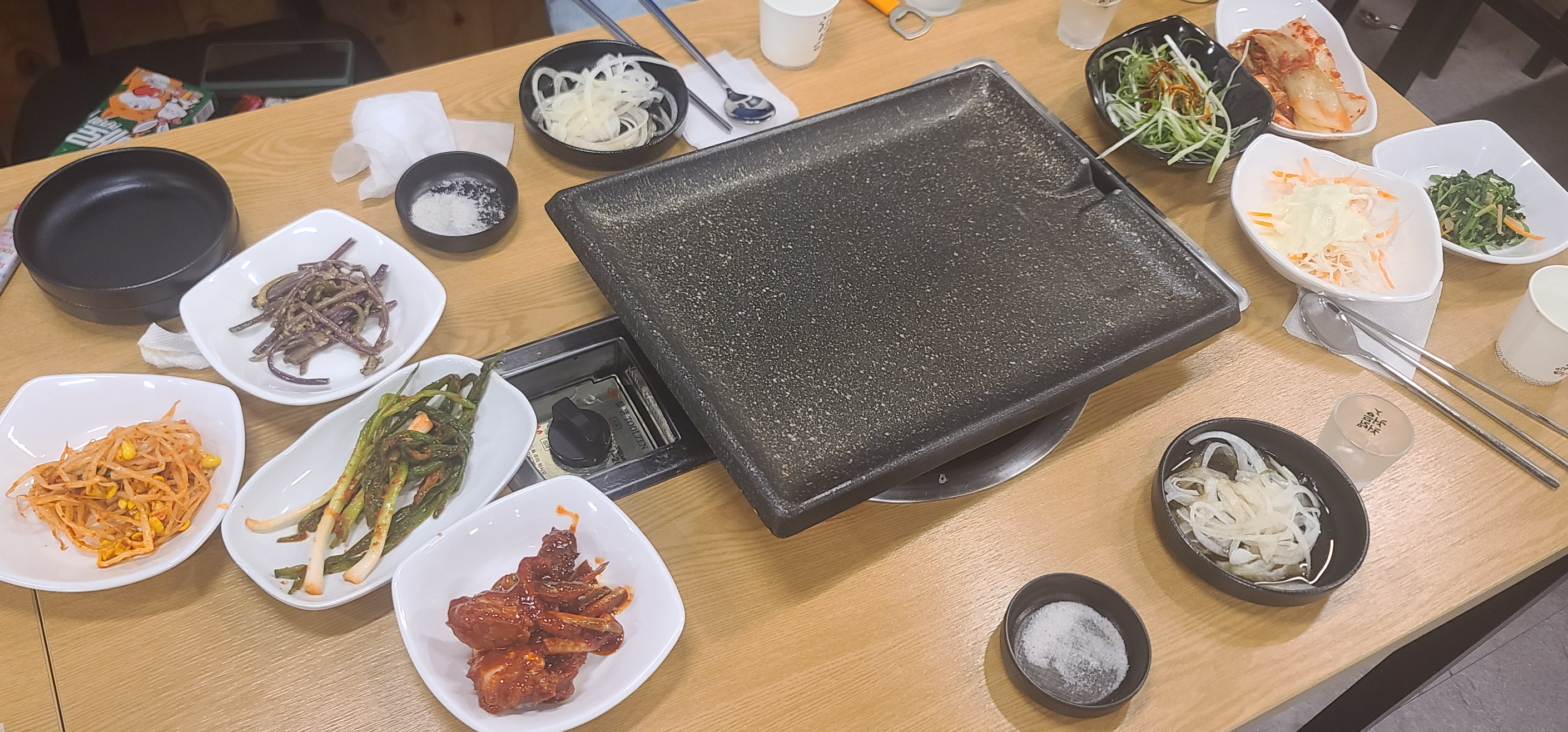 삼겹살맛집 을지대맛집 돼지한판 은행시장맛집 성남맛집 친절한사장님 메뉴판 셀프김치전 기본반찬