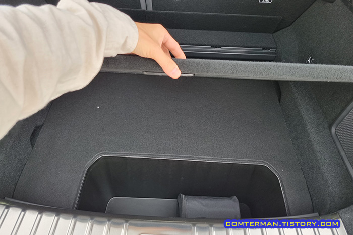 폴스타4 트렁크 히든 스페이스