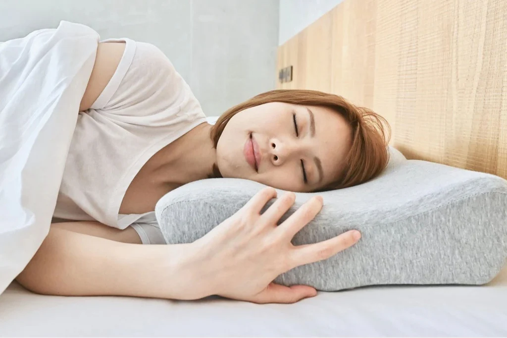 수면을 위한 최고의 베개 설정