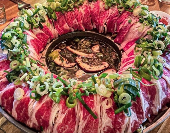 맛깔스러운 소고기 샤브