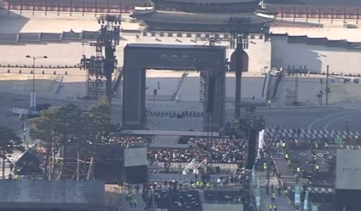 광화문 CCTV 영상 통해 BTS 공연 현장 실시간 분위기 느껴보기