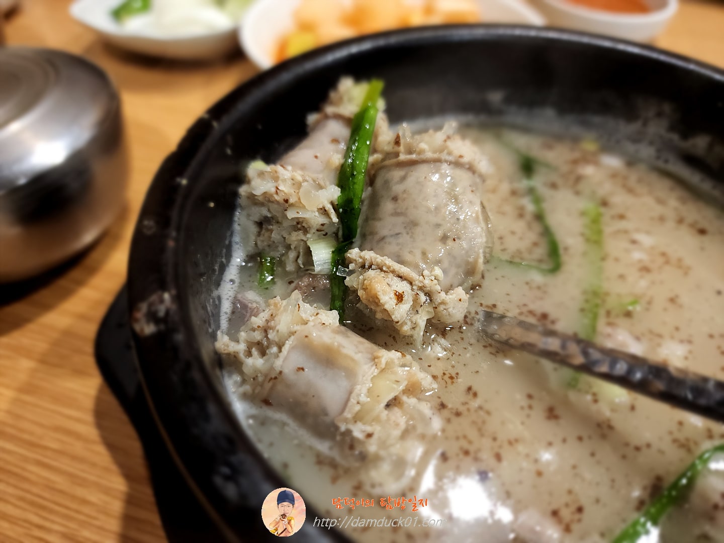 순댓국에 들은 순대