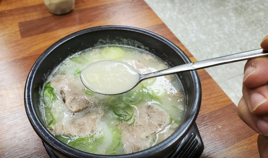 대명돼지국밥