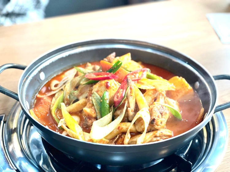 서울 최고의 닭볶음탕 닭한마리 감자탕 강남 신사동 맛집 추천 생방송투데이 리얼맛집 오늘방송 빅데이터 랭킹 맛집