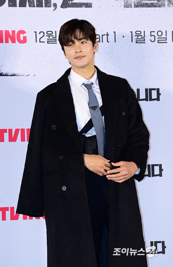 배우 성훈이 13일 오전 서울 CGV 용산아이파크몰에서 열린 티빙 오리지널 시리즈 &#39;이재&#44; 곧 죽습니다&#39; 제작발표회에 참석하고 있다. [사진=정소희 기자]