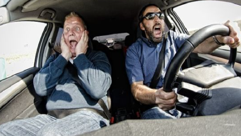 안전하게 부딪치며 속도 줄이기