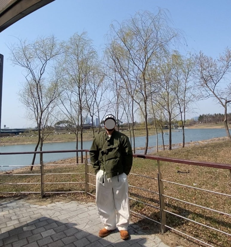 데일리룩(2025. 4. 6.)마뗑킴 MatinKim 비니, 스웨덴 야상 스웨디시 모터사이클 자켓 아미그린, 무신사스탠다드 데님 벌룬 팬츠, 야세(YESE) 엔지니어부츠 웨스턴부츠