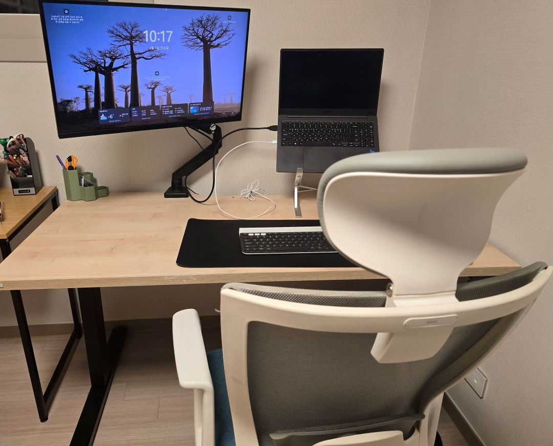 모션데스크-모니터암