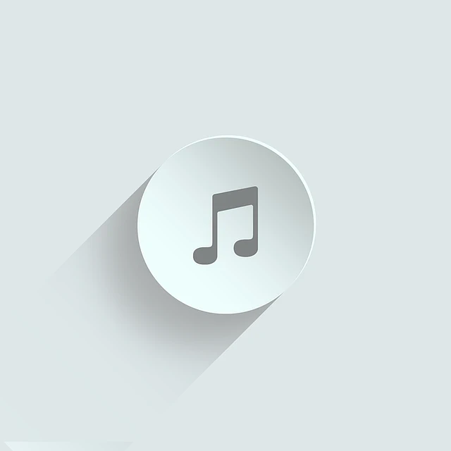 화이트 원 안 회색 음표