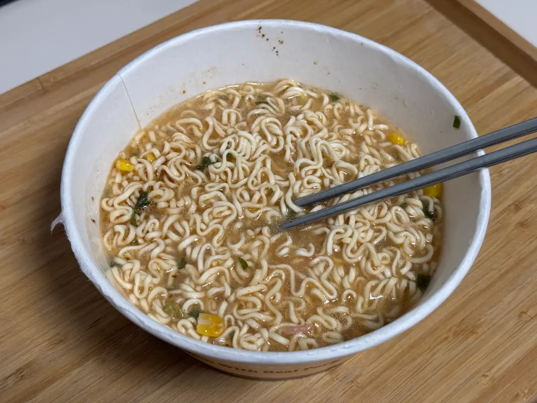 이치방 딜리셔스 돈육돈코츠 라멘