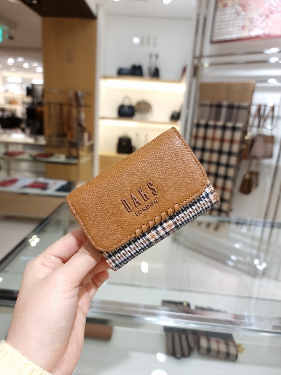 닥스 체크 배색 반지갑 DCWA0F624W2