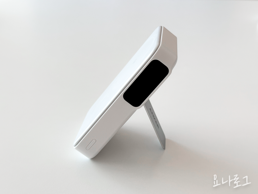 아이폰보조배터리 보조배터리 보조배터리추천 아이폰 앤커 앵커 앵커보조배터리 앤커보조배터리 무선충전 무선보조배터리 Anker AnkerMagGo 앵커맥고 앤커맥고 여행준비물 여행필수템 발열없는보조배터리 여행준비