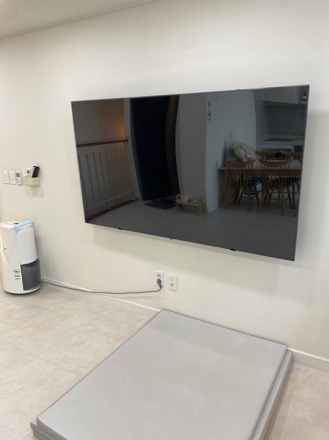 키즈비-풀빌라-거실-시설-이미지