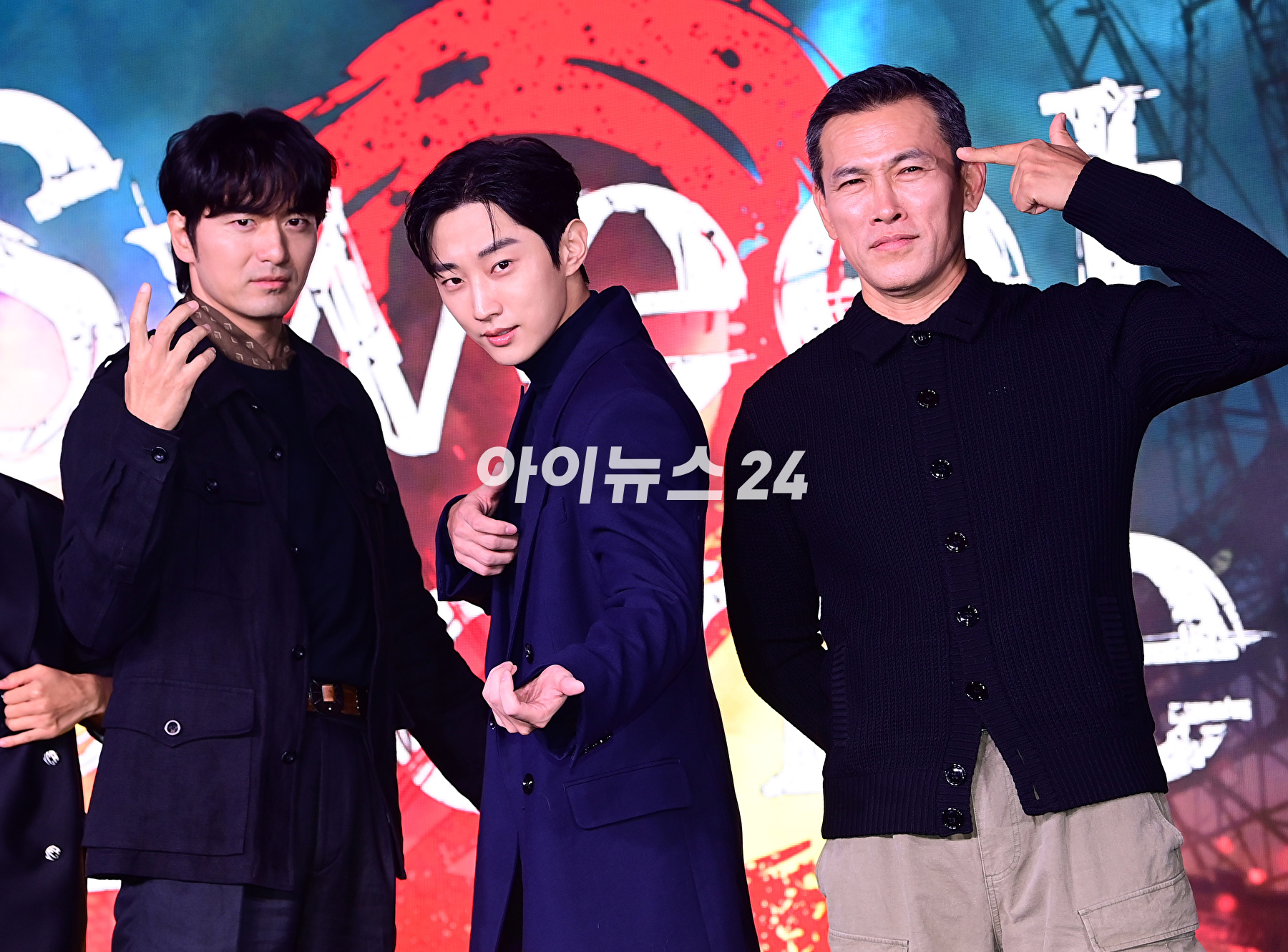 배우 이진욱-진영-유오성이 30일 오전 서울 성동구 성수동 에스팩토리에서 열린 넷플릭스 오리지널 드라마 '스위트홈' 시즌 2 제작발표회에 참석하고 있다. [사진=정소희 기자]