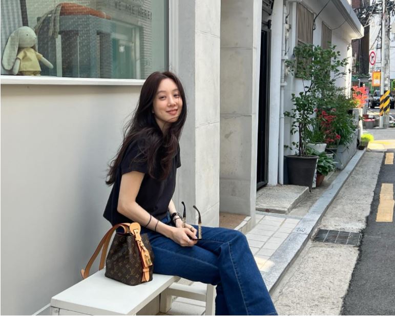 정려원 루이비통 올인 bb