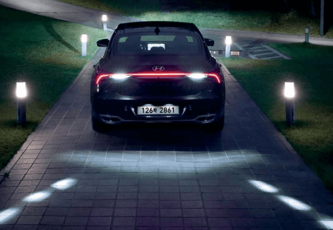 그랜저-옵션-후진유도등