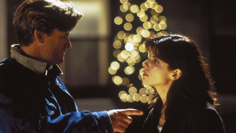 점점 서로에게 이끌리게 되는 잭과 루시의 모습