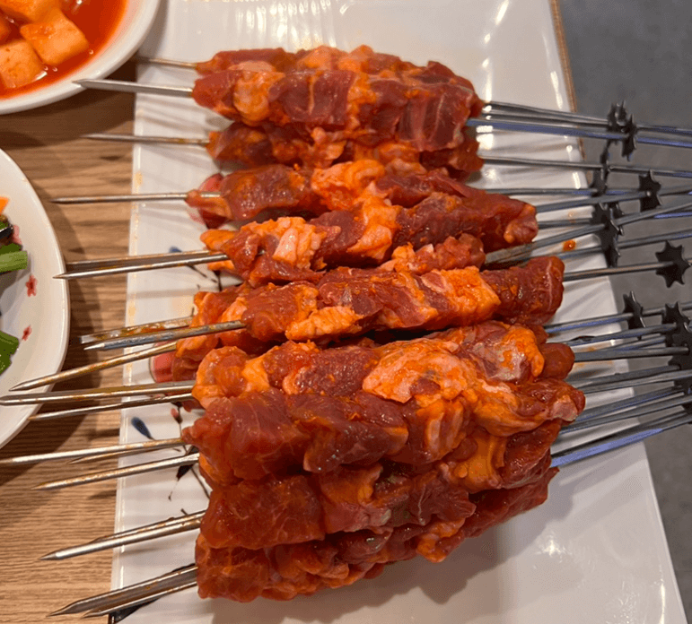 토밥즈 토요일은 밥이 좋아 양꼬치 양갈비 영등포 맛집