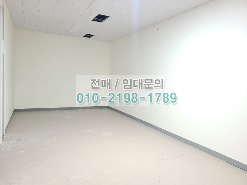 우성테크노파크 수원정자 지하창고 사진