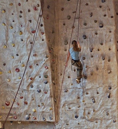 클라이밍 연습하는 사진