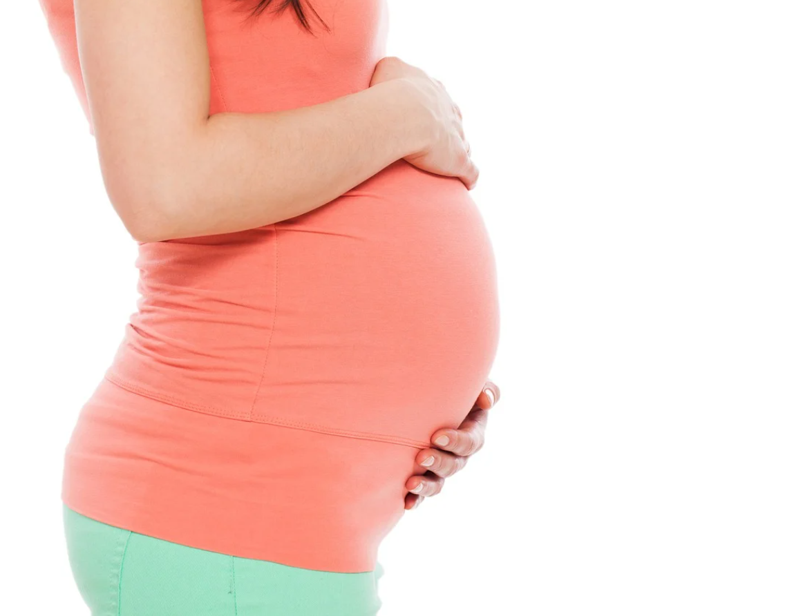 임신한 여성 측면