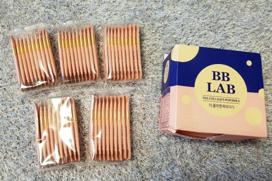 패키지와 비닐 포장 사진