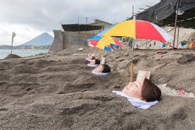 가고시마의 이부스키 : 모래찜질 온천과 사쿠라지마 화산