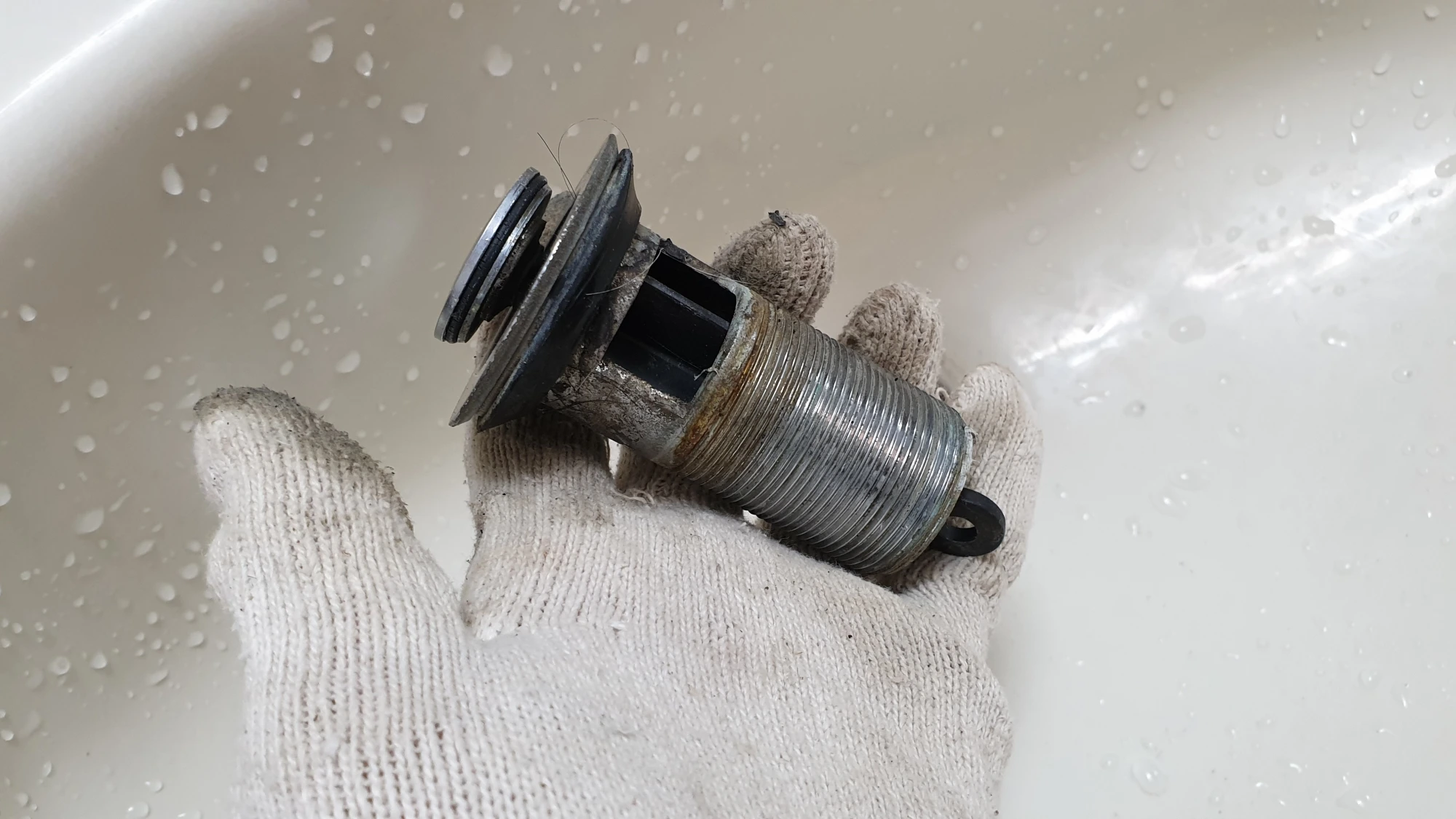 수동 폽업 마개 뺀 모습