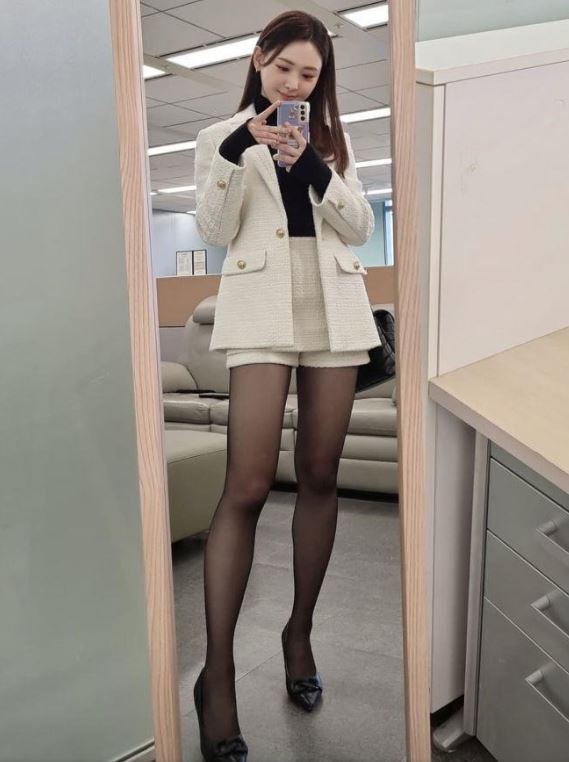 김다영-각선미-검스타킹