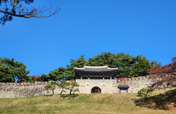 역사와 자연이 숨 쉬는 곳, 청주 상당산성 여행기