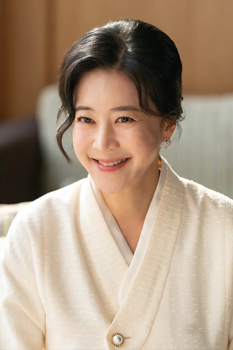 보물섬에서 성보연 역을 맡은 이항나