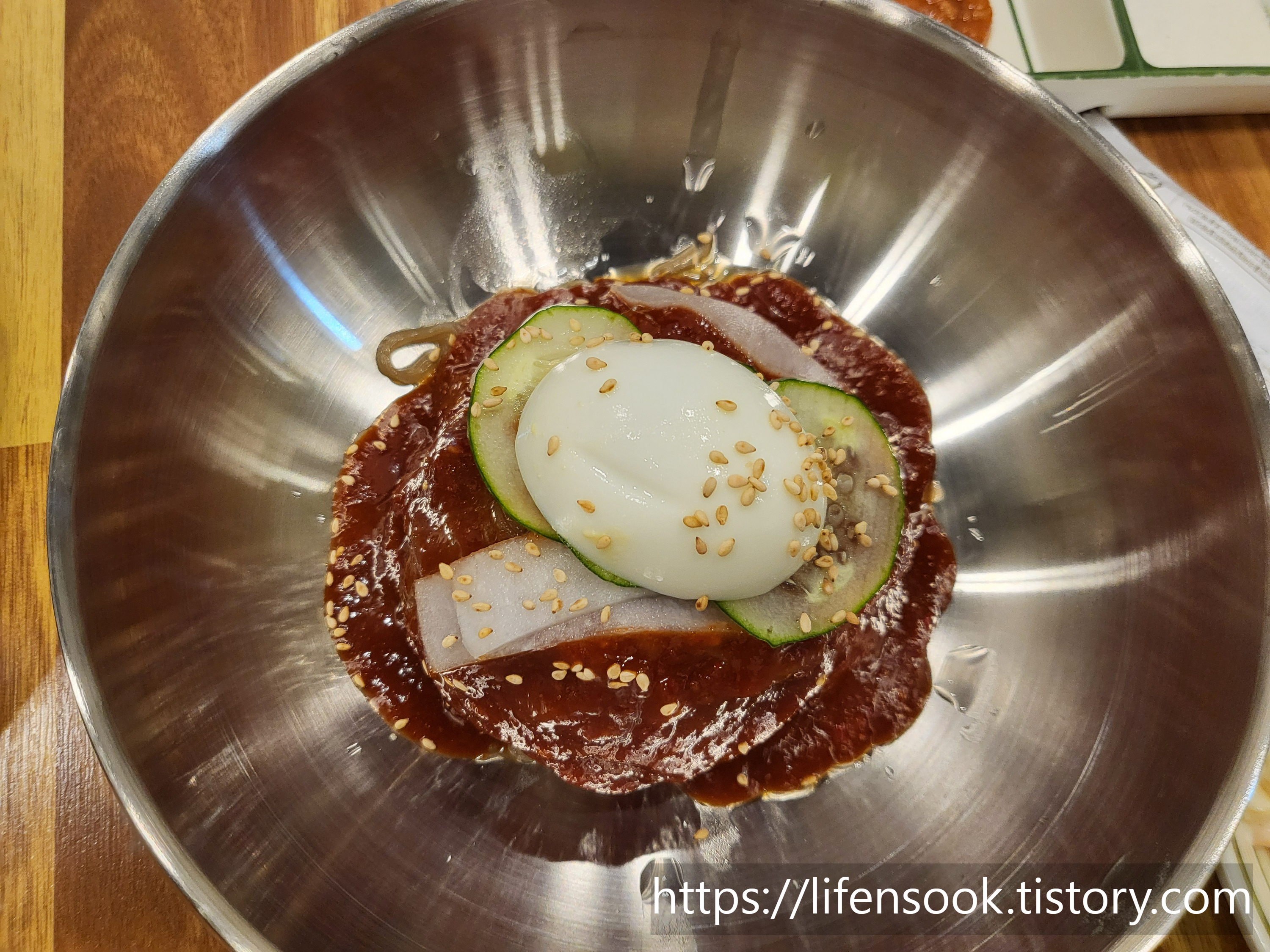 슬로가든 배곧 비빔냉면