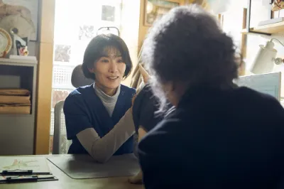 진영 역(김서형)