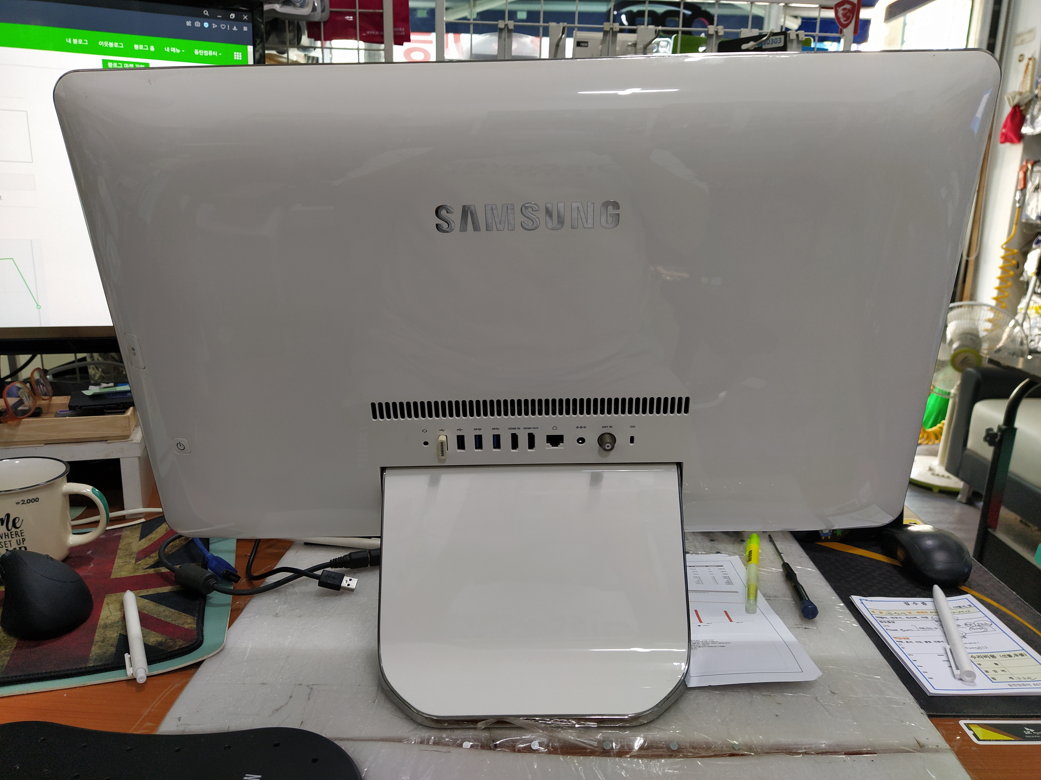 DM700A4J-KN26 뒷면 포트