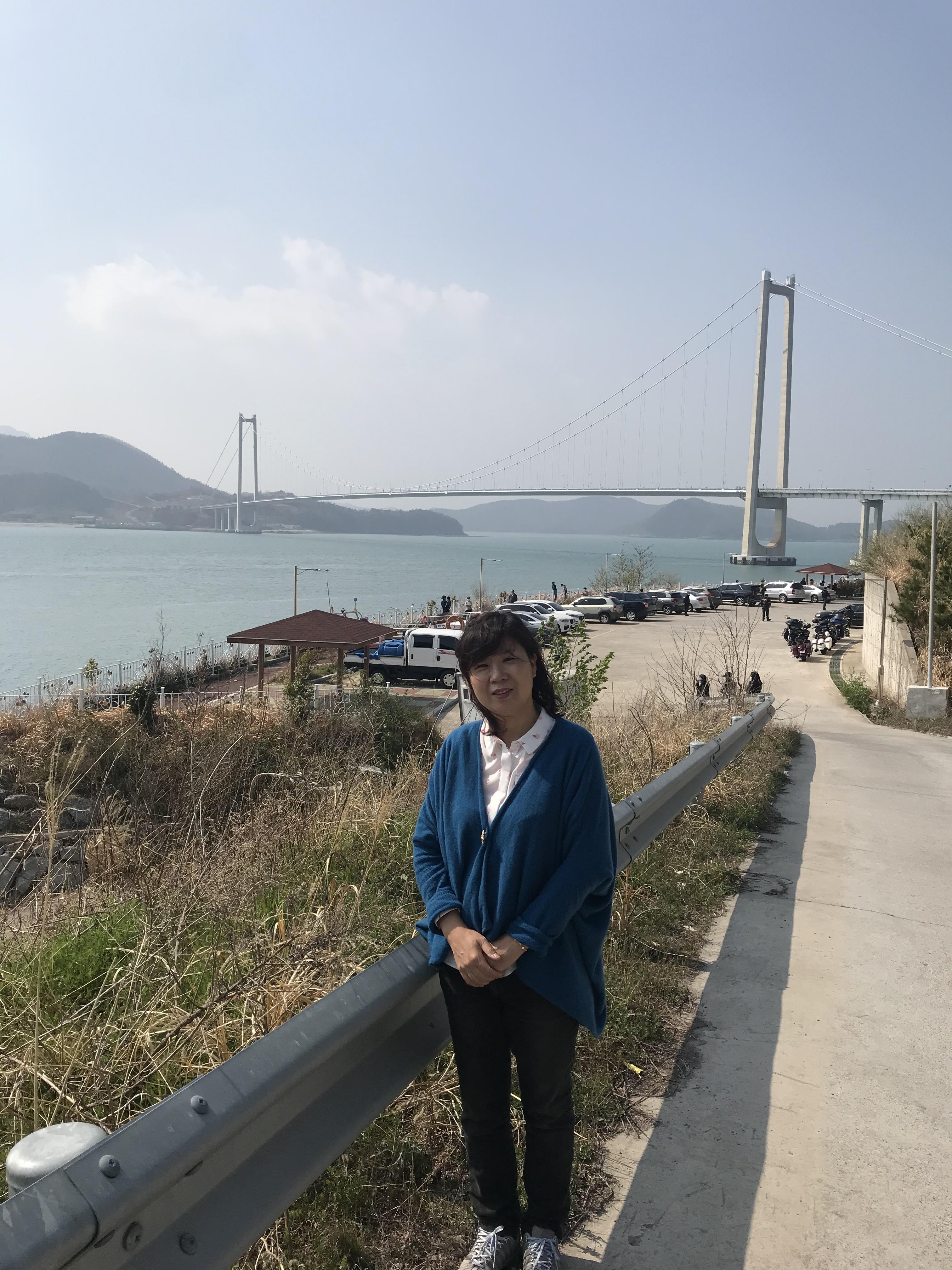 고흥 팔영대교 배경으로 찍은 사진